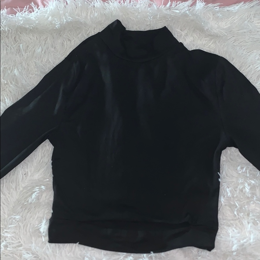 Mock neck cutout stomach crop top